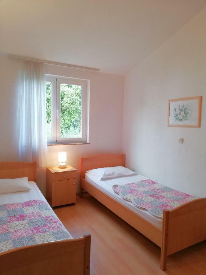 Apartments Roko Lalin Pakoštane Eksteriør bilde